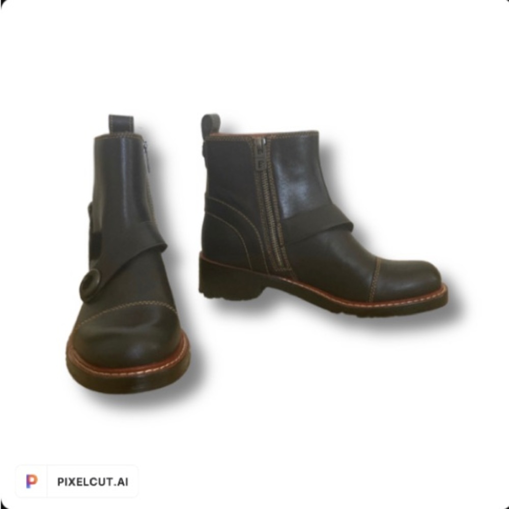 Coach moto boot